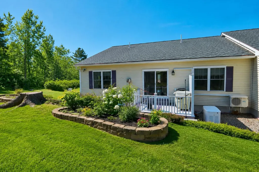 40 Kathryn Lane Bangor ME 04401