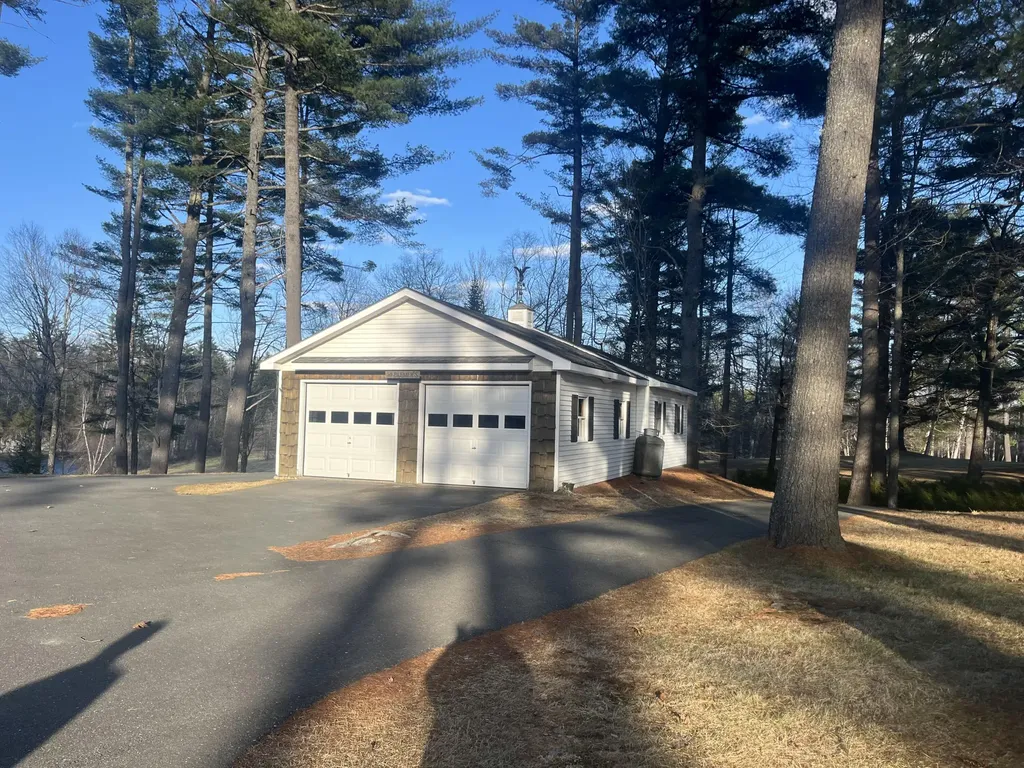 157 Main Road Abbot ME 04406