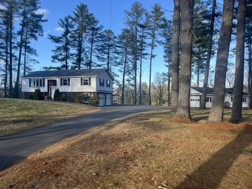 157 Main Road Abbot ME 04406