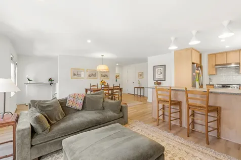 205 Vaughan Street Portland ME 04102