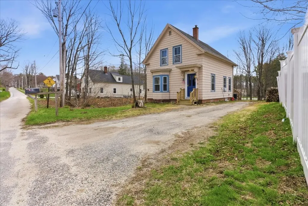 11 Elmwood Road Auburn ME 04210