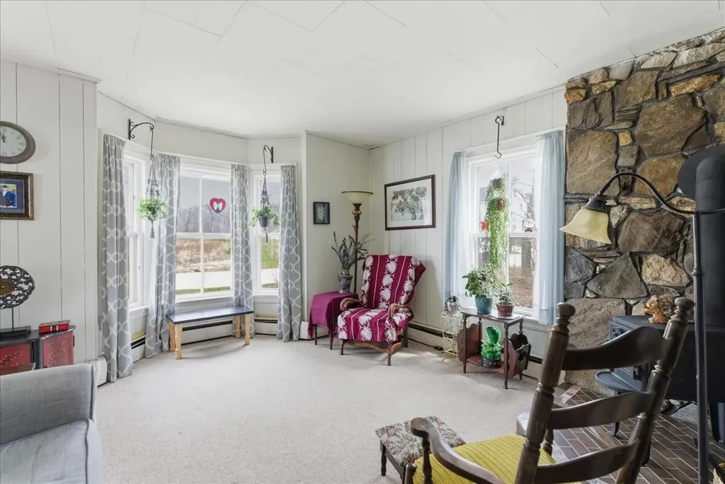 11 Elmwood Road Auburn ME 04210