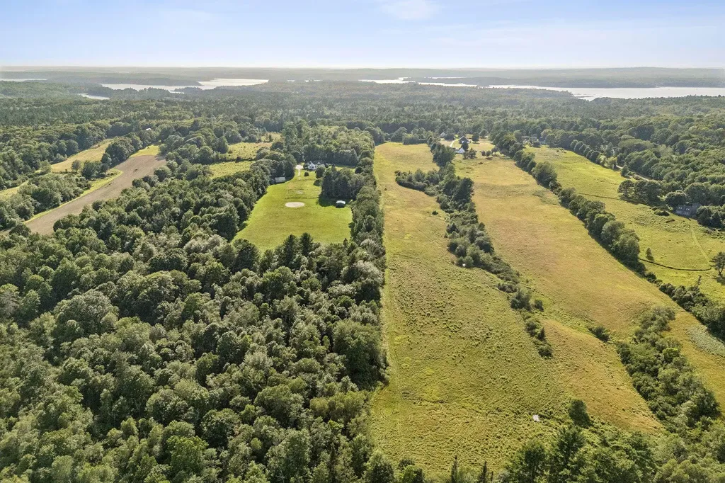 3060 Friendship Road Waldoboro ME 04572
