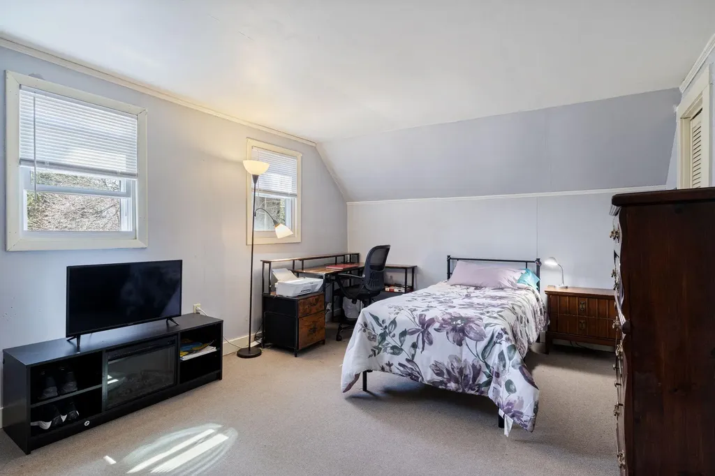 407 Northeast Road Standish ME 04084