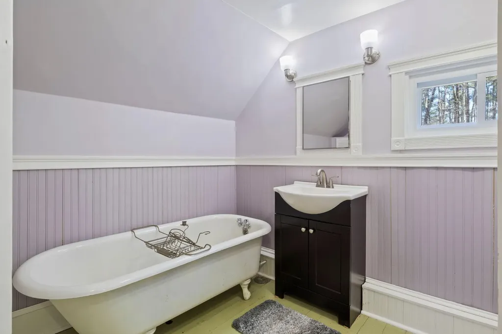 407 Northeast Road Standish ME 04084
