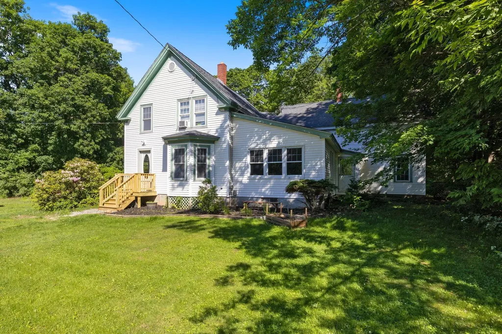 407 Northeast Road Standish ME 04084