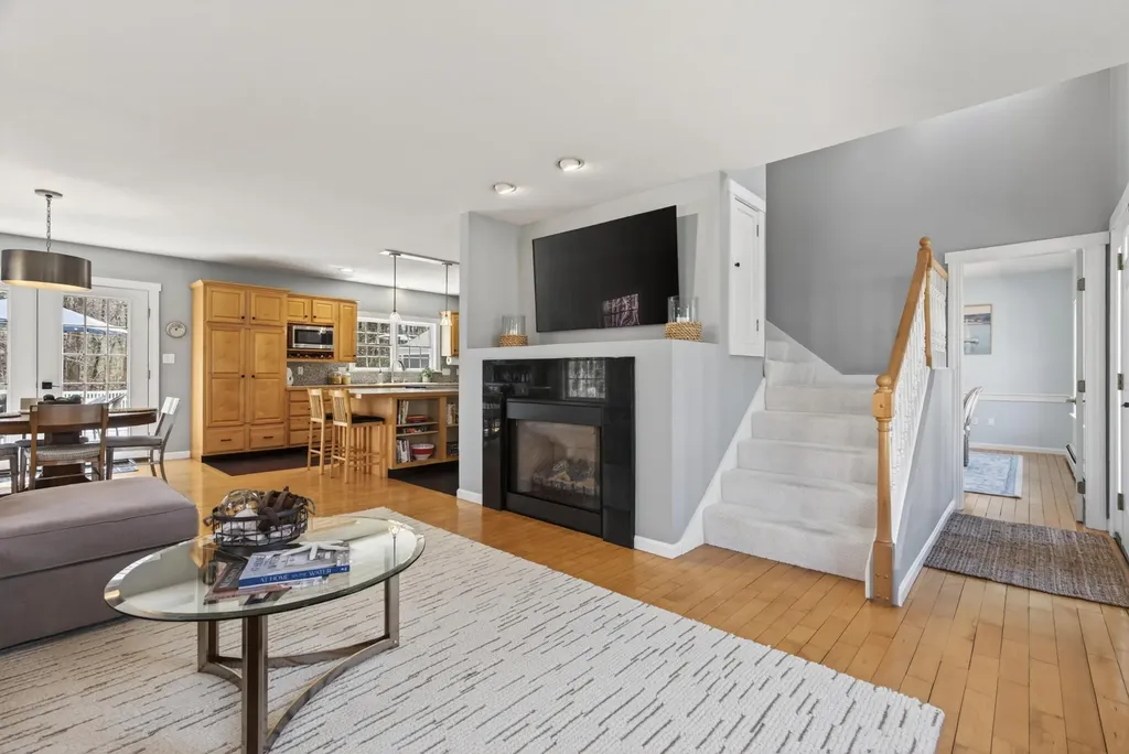 8 Constitution Road Kennebunk ME 04043