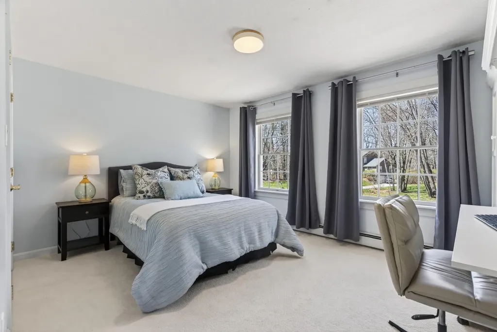 8 Constitution Road Kennebunk ME 04043