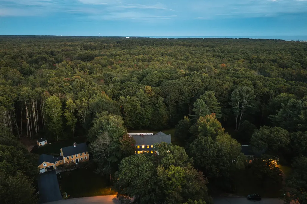 8 Constitution Road Kennebunk ME 04043