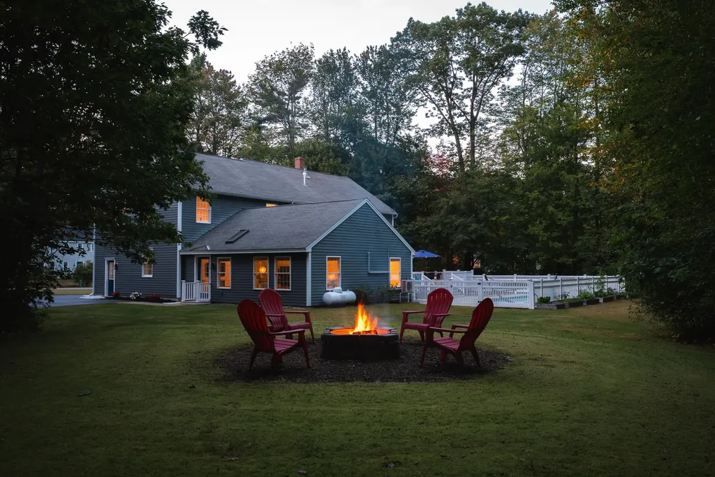 8 Constitution Road Kennebunk ME 04043