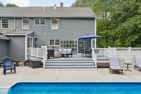 8 Constitution Road Kennebunk ME 04043