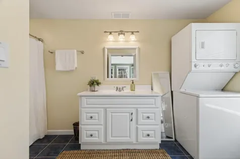 8 Constitution Road Kennebunk ME 04043
