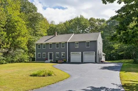 8 Constitution Road Kennebunk ME 04043