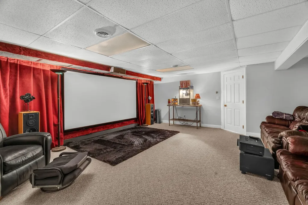 11 Goldenwood Drive Scarborough ME 04074