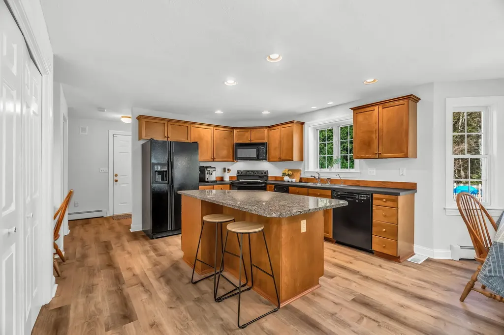 11 Goldenwood Drive Scarborough ME 04074