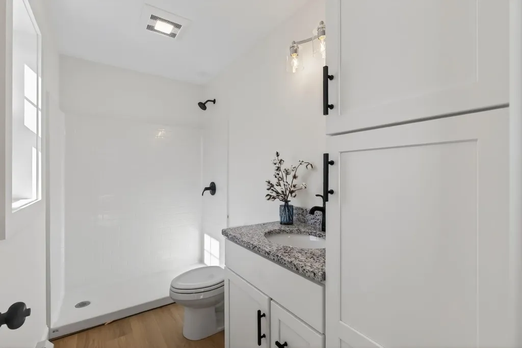 12 Feldspar Lane Cumberland ME 04021