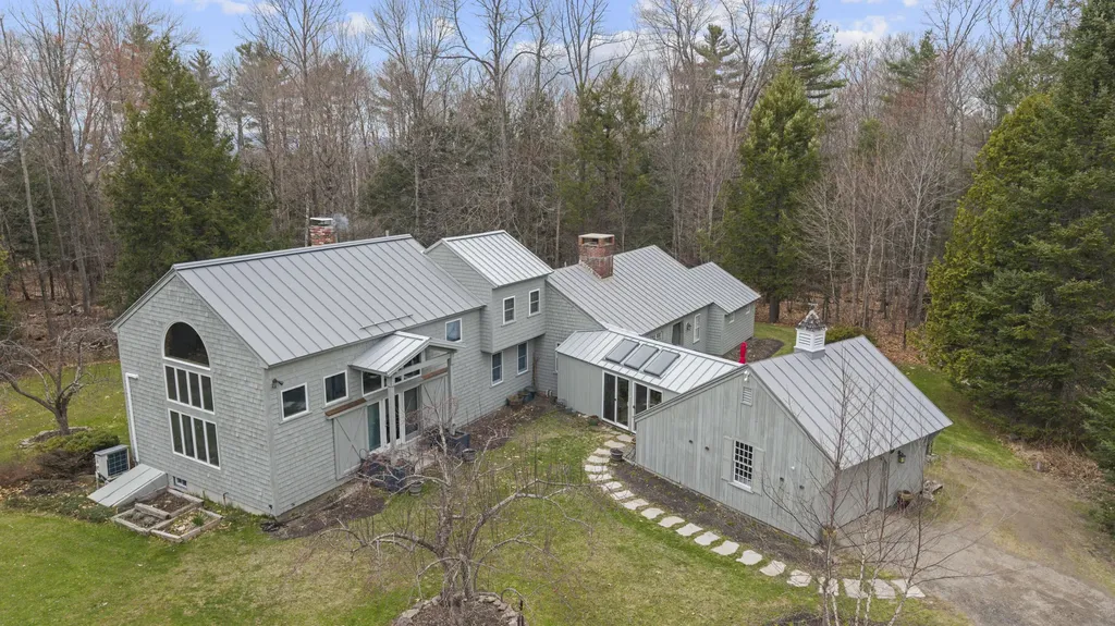 72 Smithfield Road Belgrade ME 04917