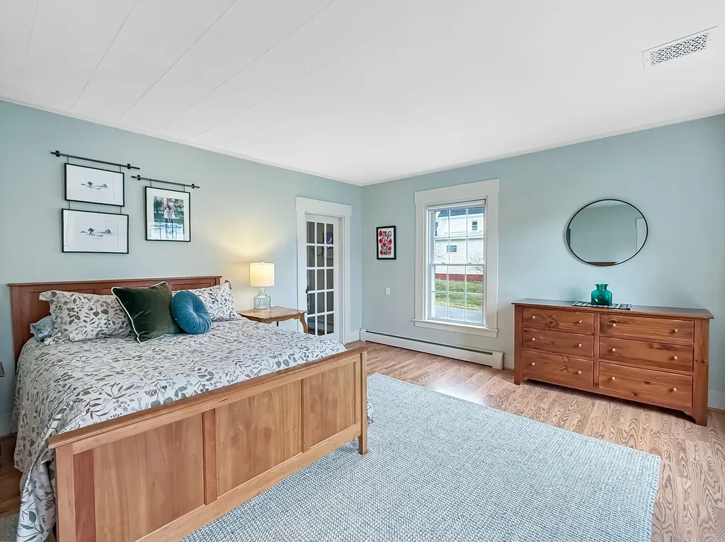 49 Pleasant Avenue Sangerville ME 04479