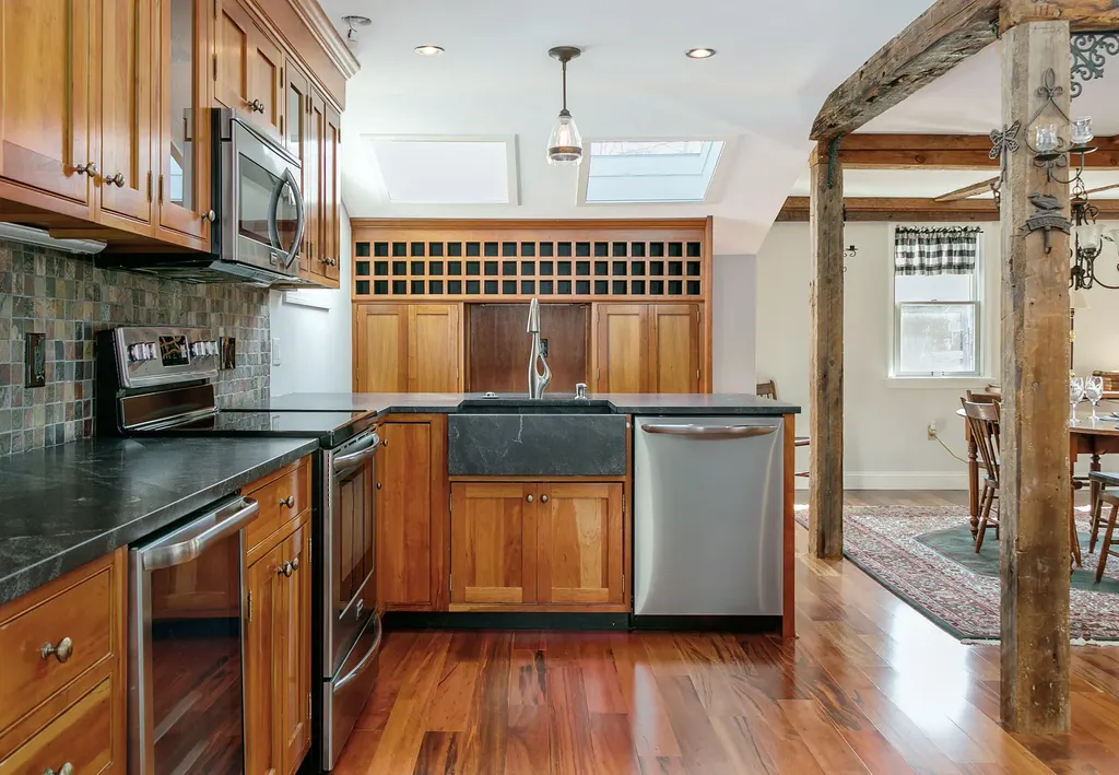 417 Sanford Road Wells ME 04090