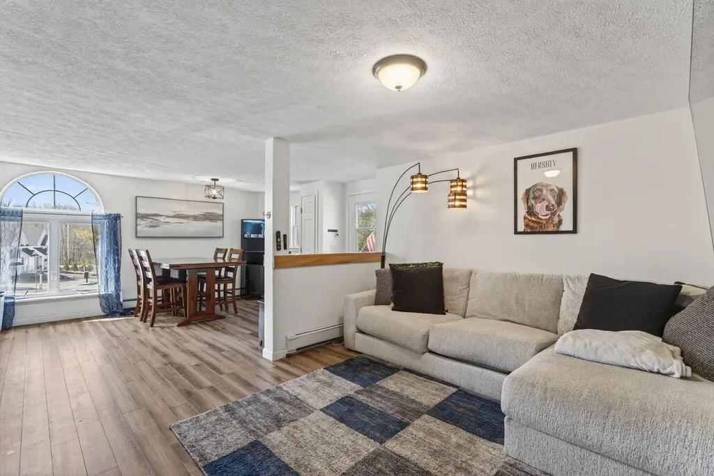 37 Callaway Drive Westbrook ME 04092