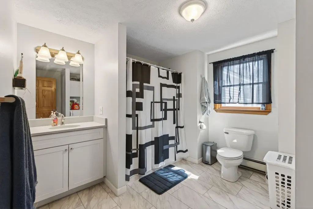 37 Callaway Drive Westbrook ME 04092
