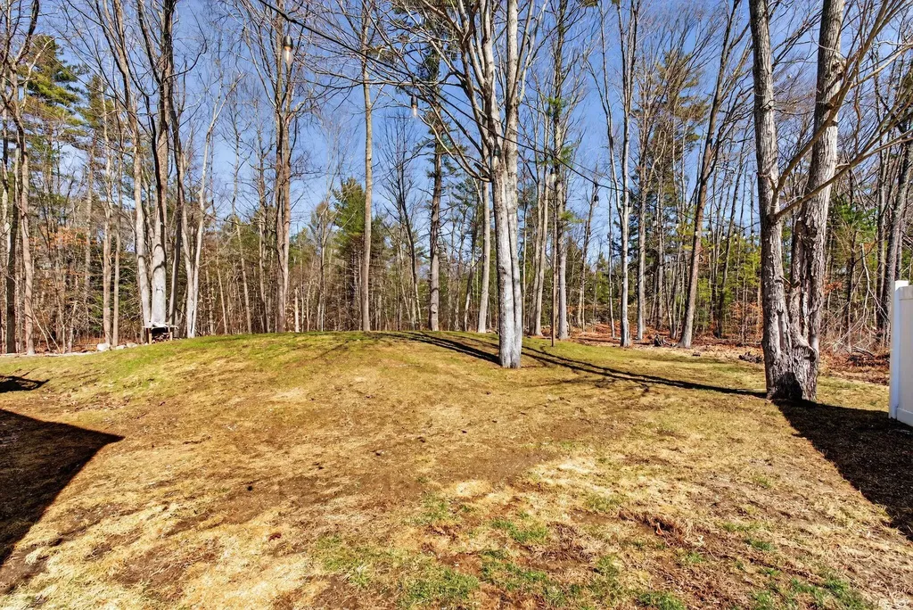 37 Callaway Drive Westbrook ME 04092
