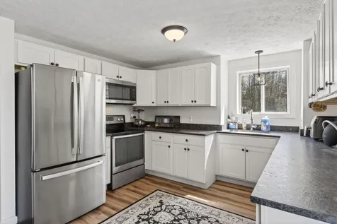 37 Callaway Drive Westbrook ME 04092