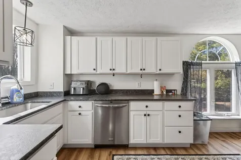 37 Callaway Drive Westbrook ME 04092