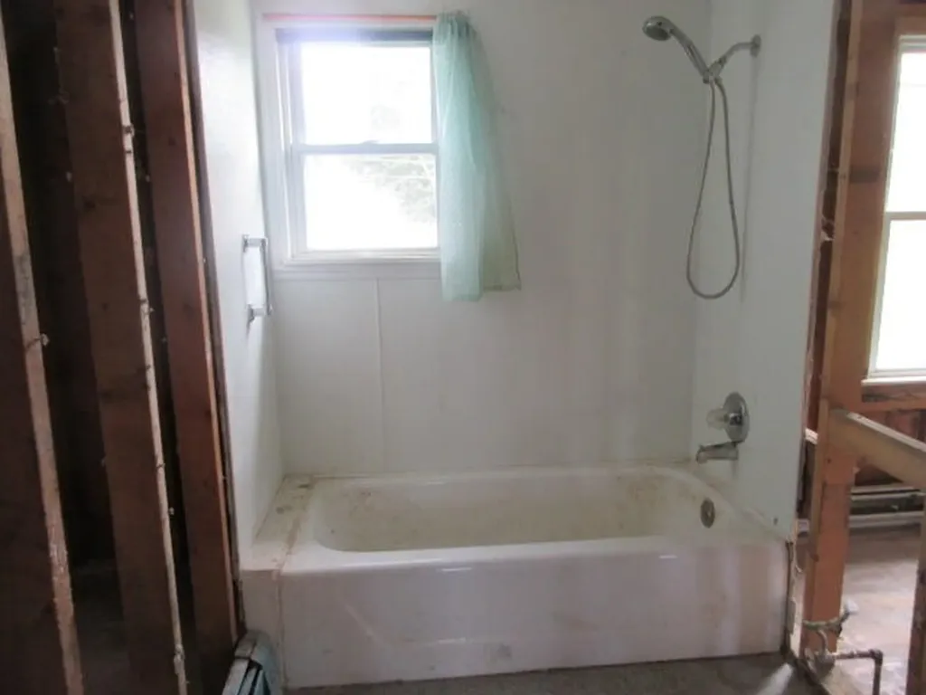 92 Bassett Road Winslow ME 04901