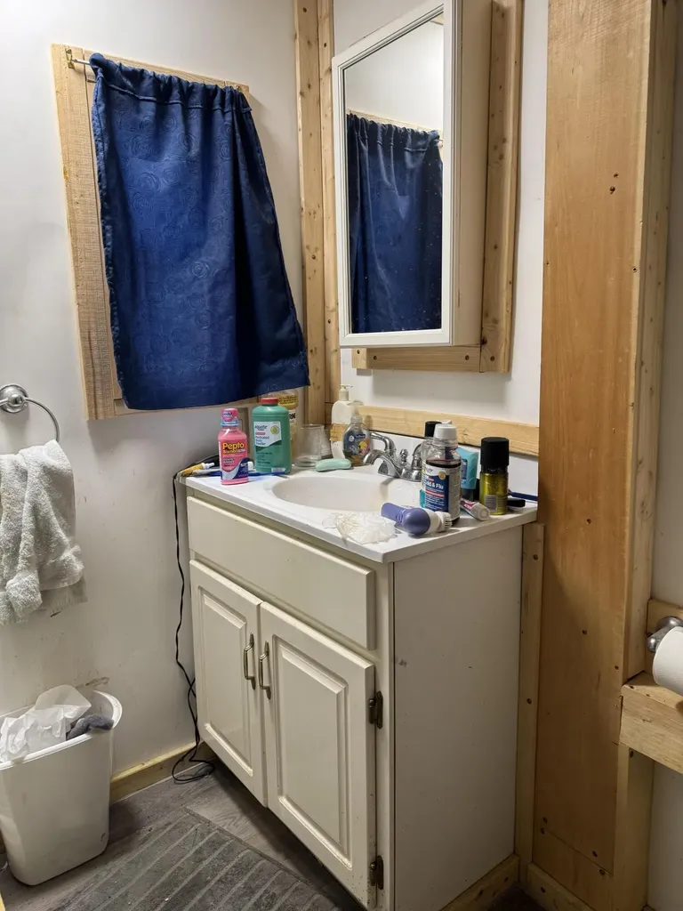 330 Old County Road Washington ME 04574