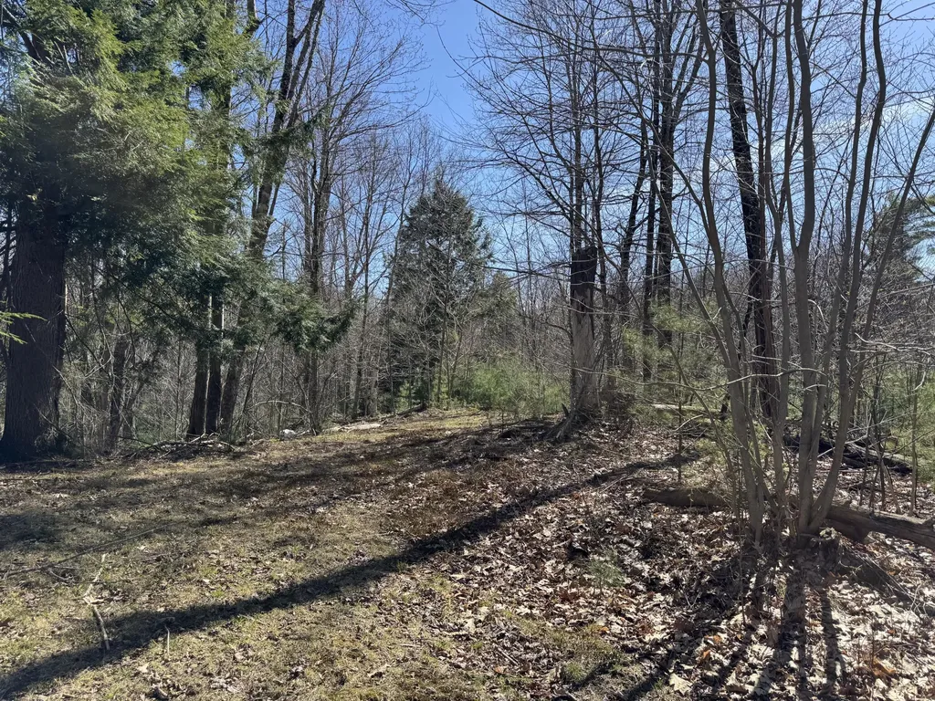 330 Old County Road Washington ME 04574