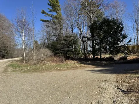 330 Old County Road Washington ME 04574