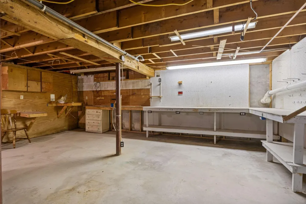 926 Meetinghouse Road Wells ME 04090