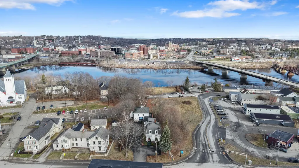 156 N Main Street Brewer ME 04412
