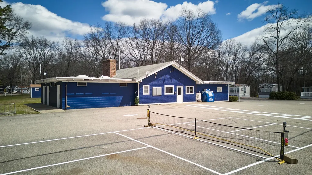 1 Robinson Way Kennebunk ME 04043