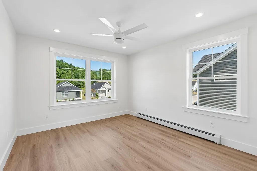 16 Feldspar Lane Cumberland ME 04021