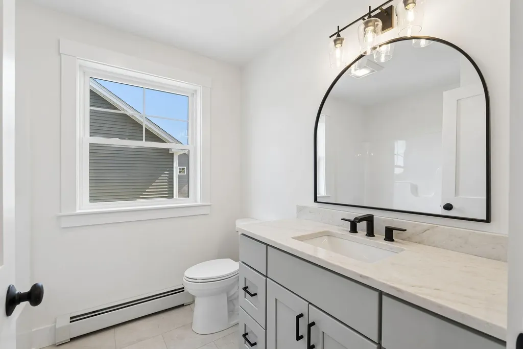 16 Feldspar Lane Cumberland ME 04021