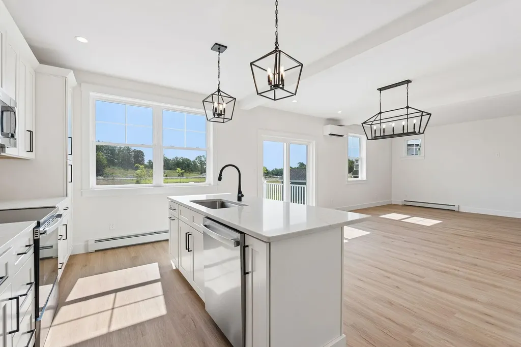 16 Feldspar Lane Cumberland ME 04021