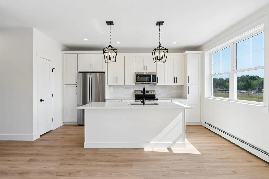 16 Feldspar Lane Cumberland ME 04021