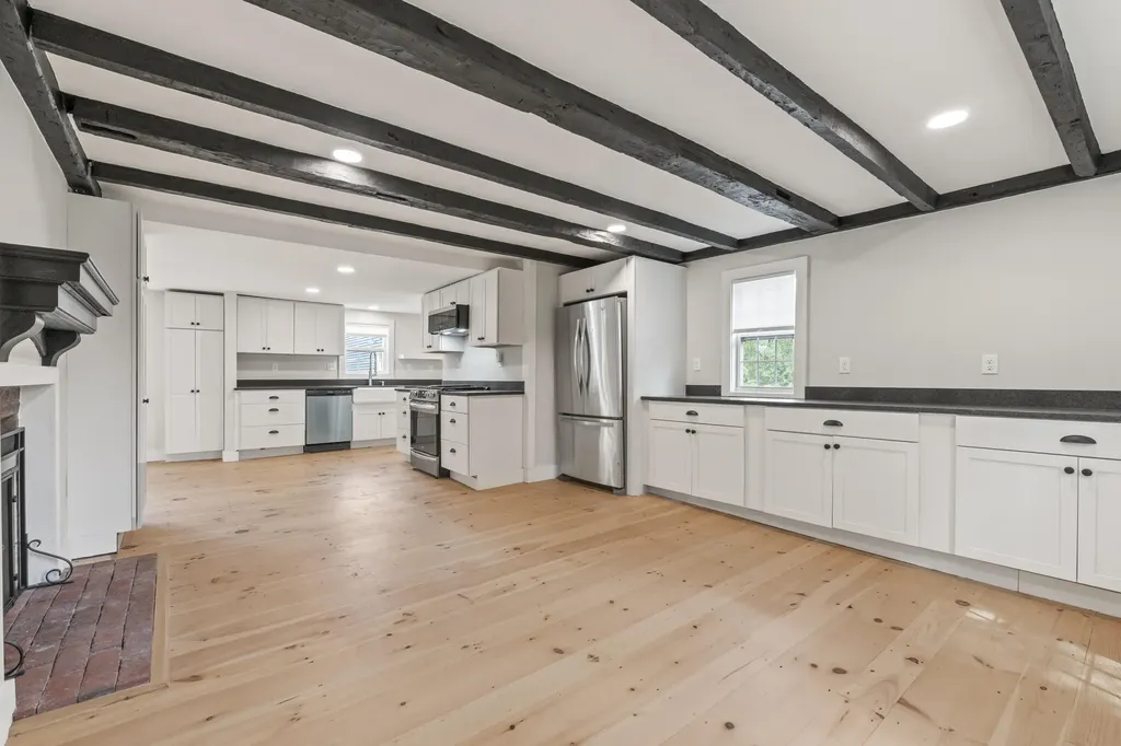 107 Berwick Road Berwick ME 03901