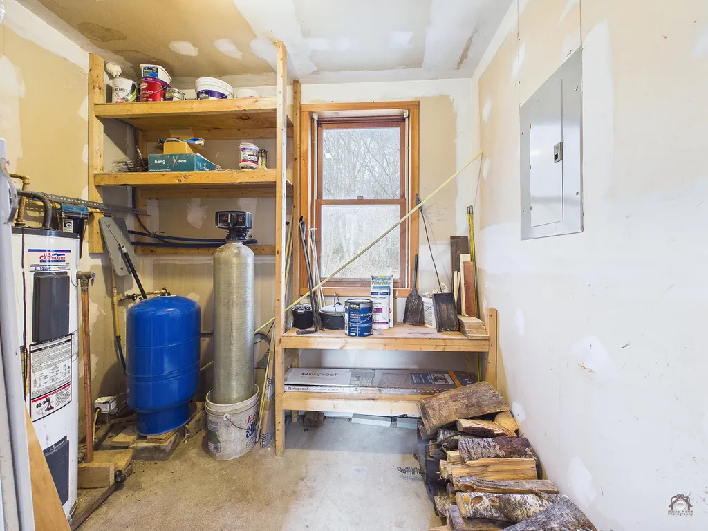 1818 Bangor Road Clinton ME 04927