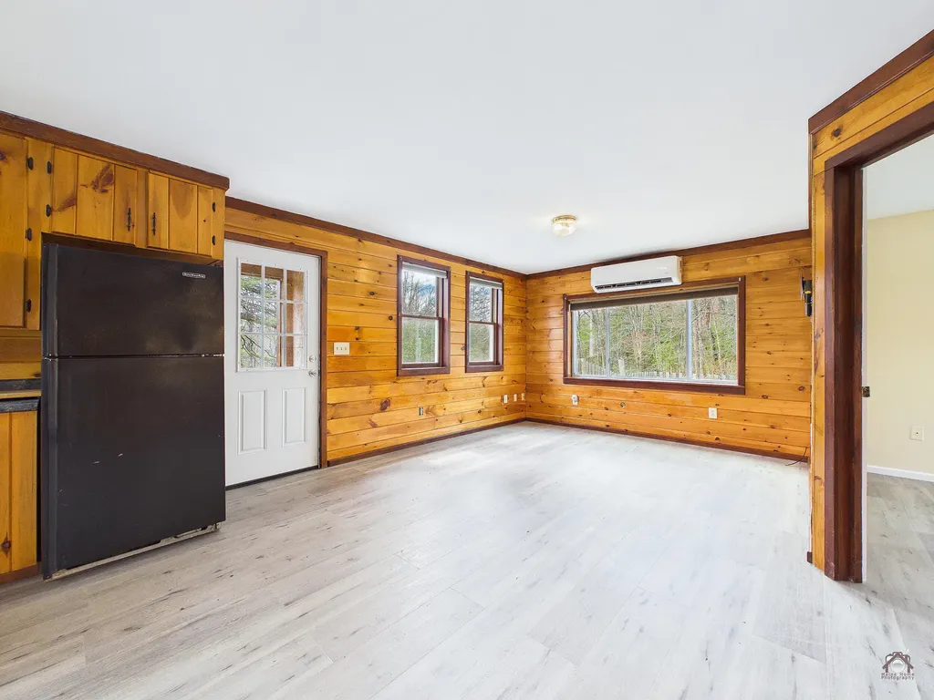 1818 Bangor Road Clinton ME 04927