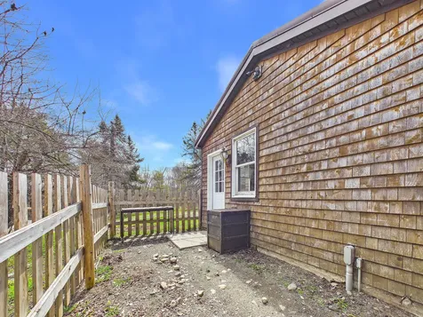 1818 Bangor Road Clinton ME 04927