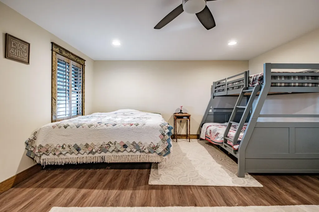 148 Meadowbrook Lane Naples ME 04055