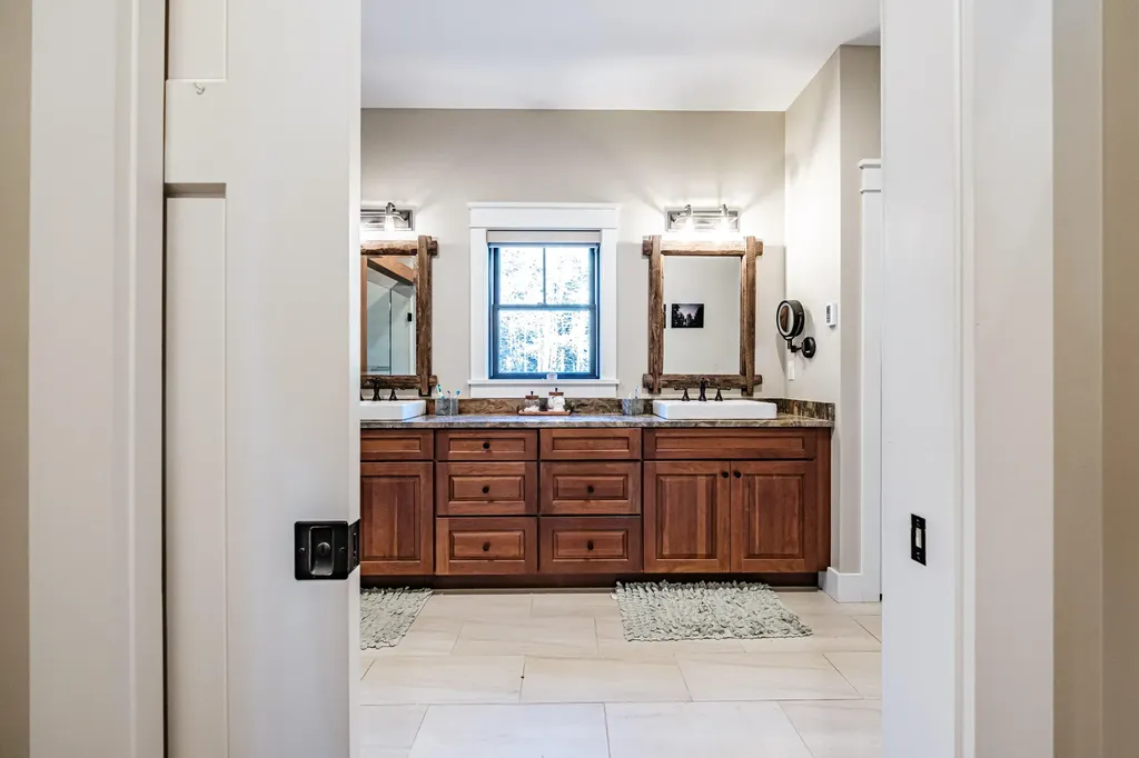 148 Meadowbrook Lane Naples ME 04055