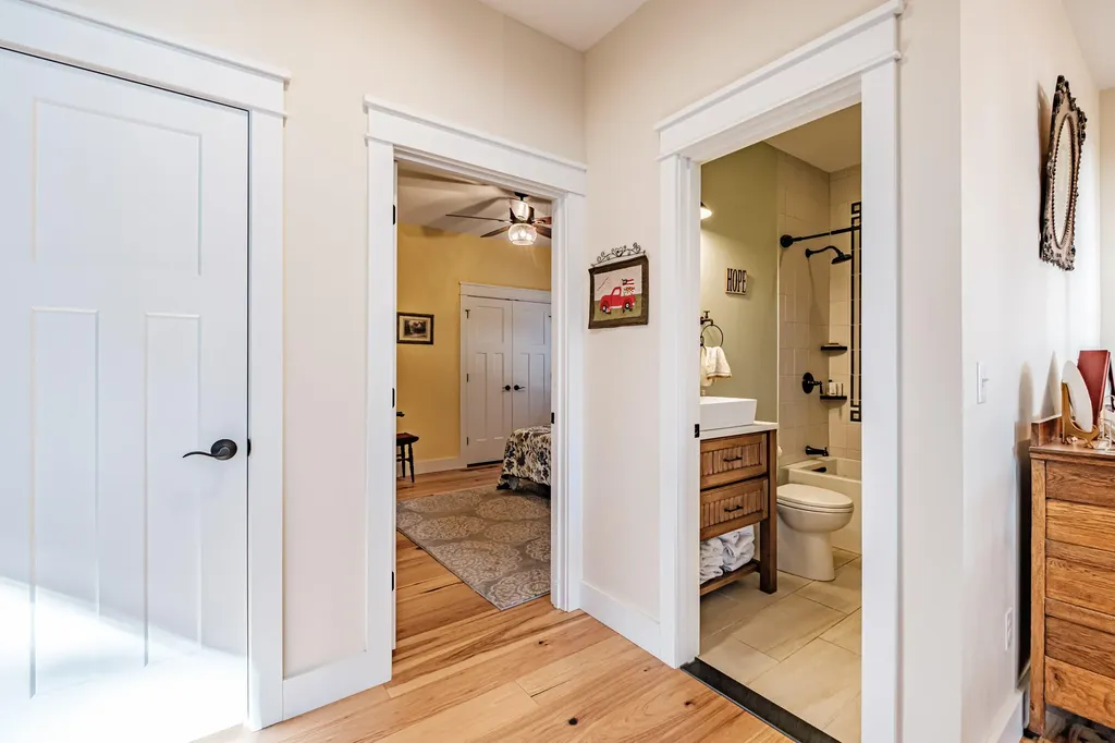 148 Meadowbrook Lane Naples ME 04055
