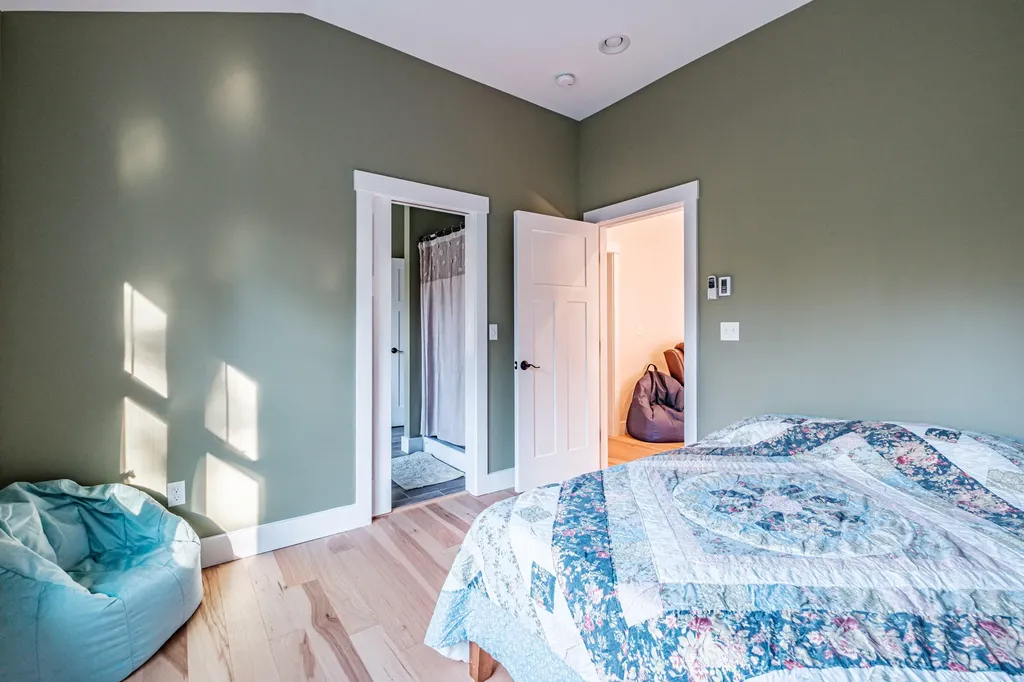 148 Meadowbrook Lane Naples ME 04055