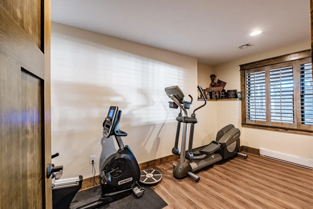 148 Meadowbrook Lane Naples ME 04055