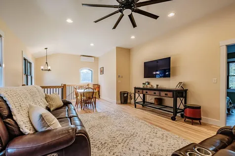 148 Meadowbrook Lane Naples ME 04055