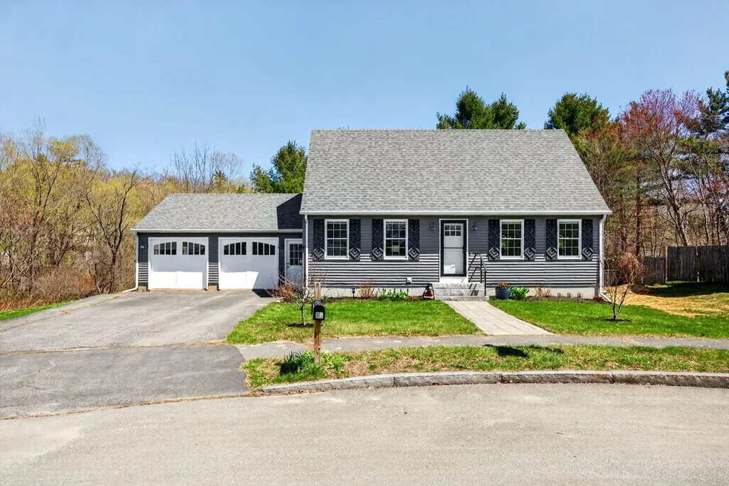 65 Felicia Lane Portland ME 04103